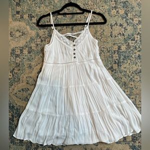 Francesca’s white summer dress
